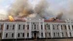 В Чернигове горит здание СБУ.