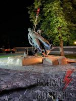 Сегодня ночью в Виннице демонтировали советский памятник солдатам-освободителям, который находился в центре города