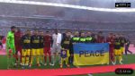 В Лондоне начался финал кубка Англии по футболу между «Челси» и «Ливерпулем». Команды на поле вышли с флагом Украины
