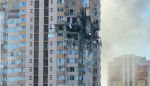 Восстановление жилого дома на проспекте Лобановского в Киеве, поврежденного в результате попадания российской ракеты 26 февраля, планируется завершить к середине осени