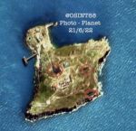 Специалисты из группы OSINT-88 опубликовали спутниковый снимок острова Змеиный после удара ВСУ